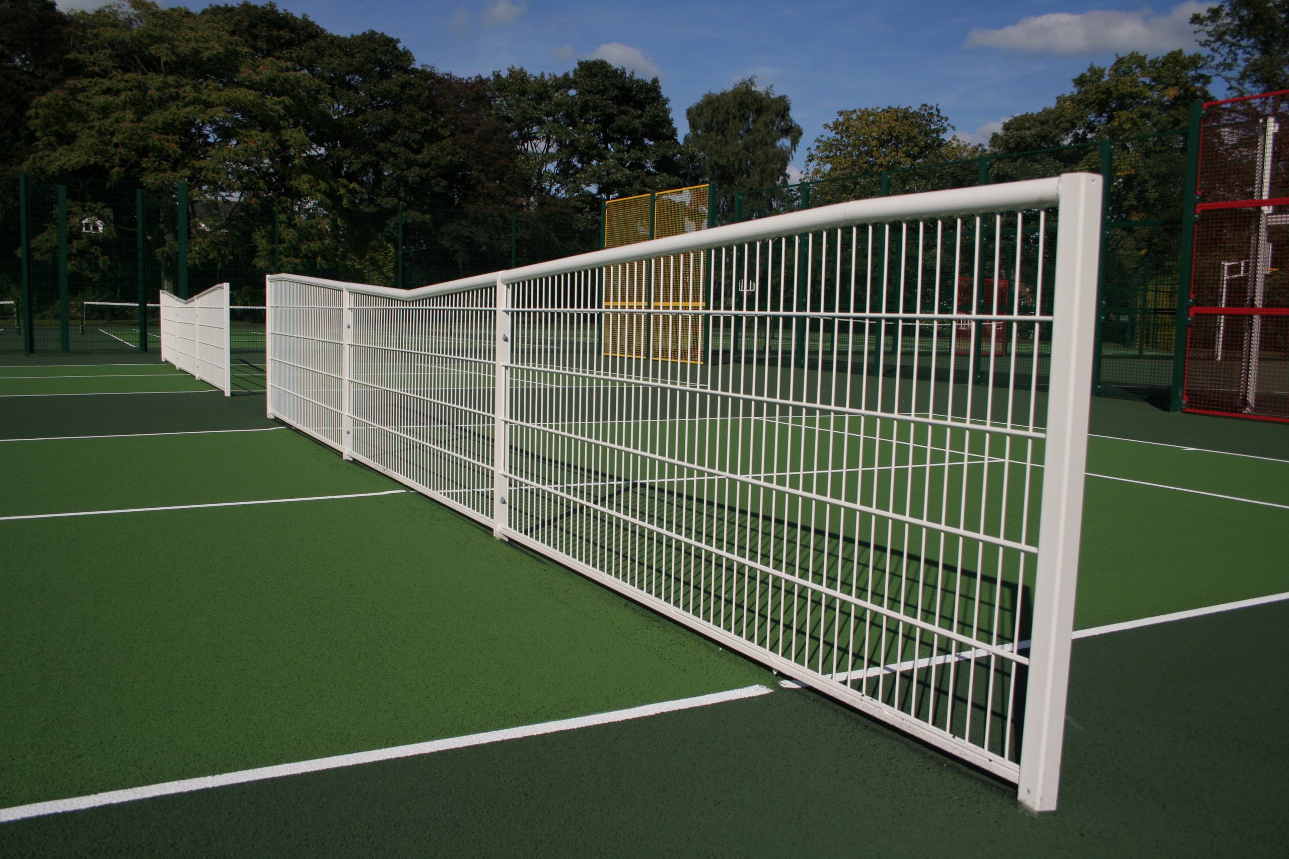 Duex Tennis courts